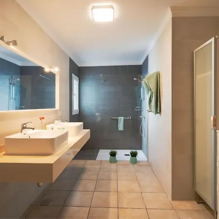 Lejlighed Grosses Mit Meerblick Auf Lanzarote By Interhome Tías